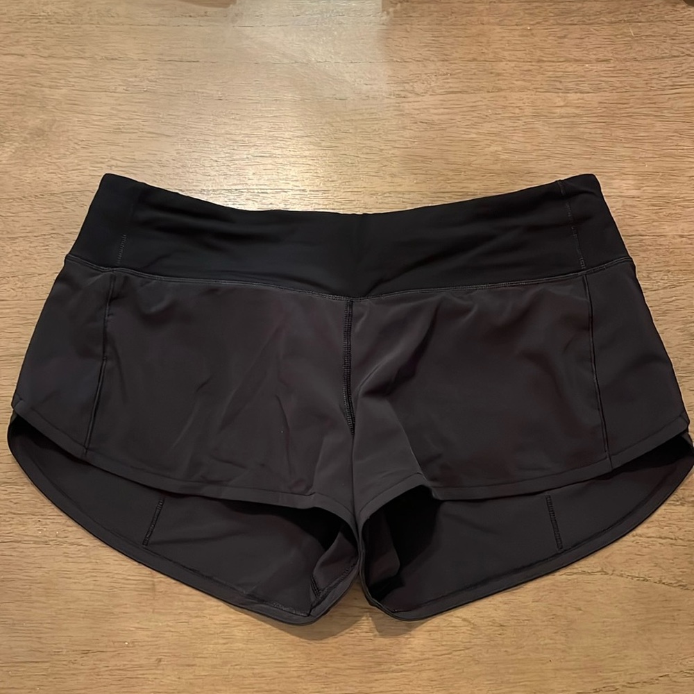 Lululemon Speed Short Size 6, Like New, Black